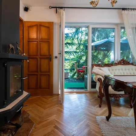 Relaxing & Romantic In The Danube Bend